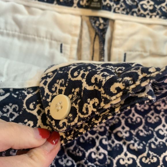 Ladies Talbots The Perfect Crop Blue White Print Capri Cropped Pants Size 6P - Picture 7 of 10